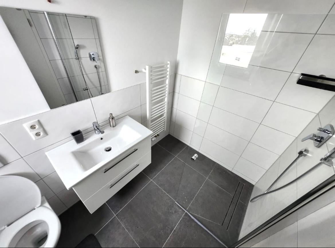 Modernes Apartment Mit Wifi, Aufzug & Kostenlos Parken El-Living Augsburg Exterior foto