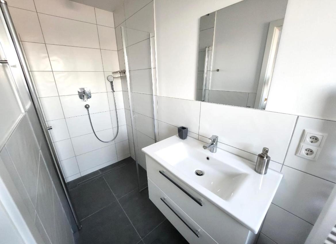 Modernes Apartment Mit Wifi, Aufzug & Kostenlos Parken El-Living Augsburg Exterior foto